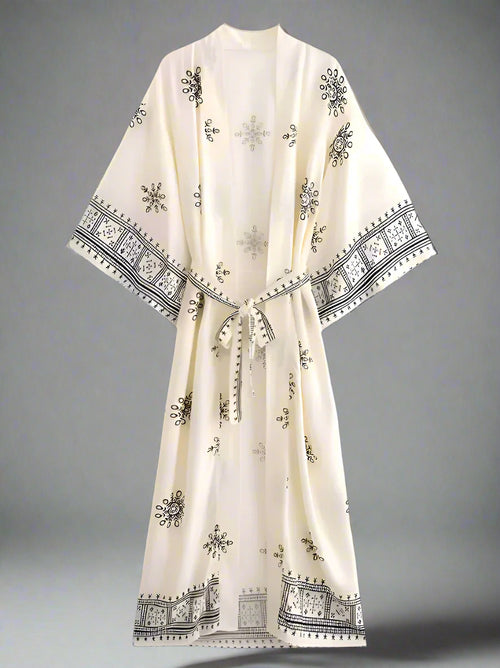 Solaria – Vintage White Boho Robe