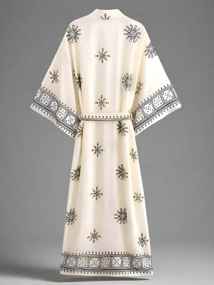 Solaria – Vintage White Boho Robe