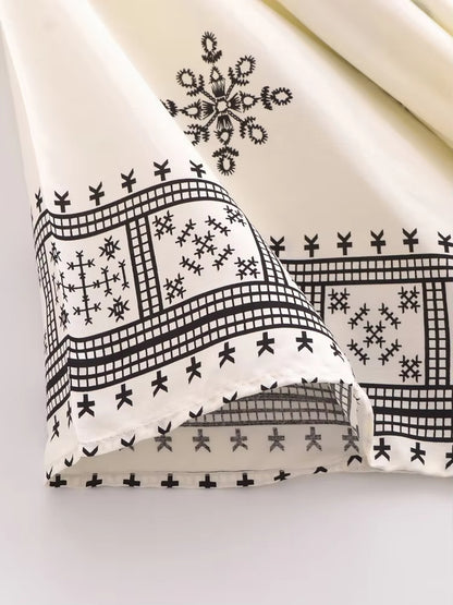 Solaria – Vintage White Boho Robe